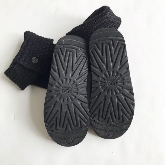 UGG Classic Cardy black knit boots EUC size 1 youth - Picture 7 of 7